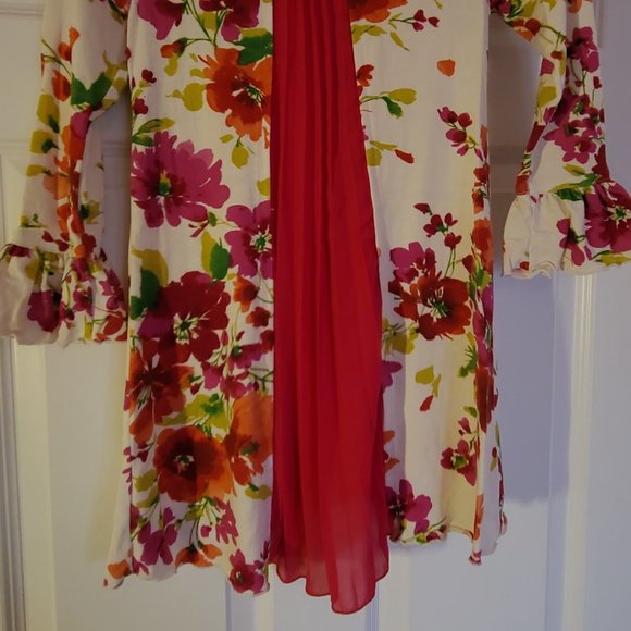 Big girls (Love you Lots - size 6x) floral tunic top - Picture 4 of 5